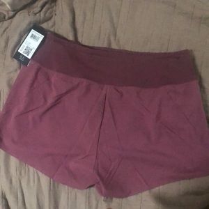 NWT! Arc’teryx Essent High-Rise Shorts 3.5”- size 16 Jupiter